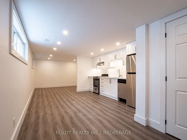 7160 Waters Ave #LOWER — Photo 3
