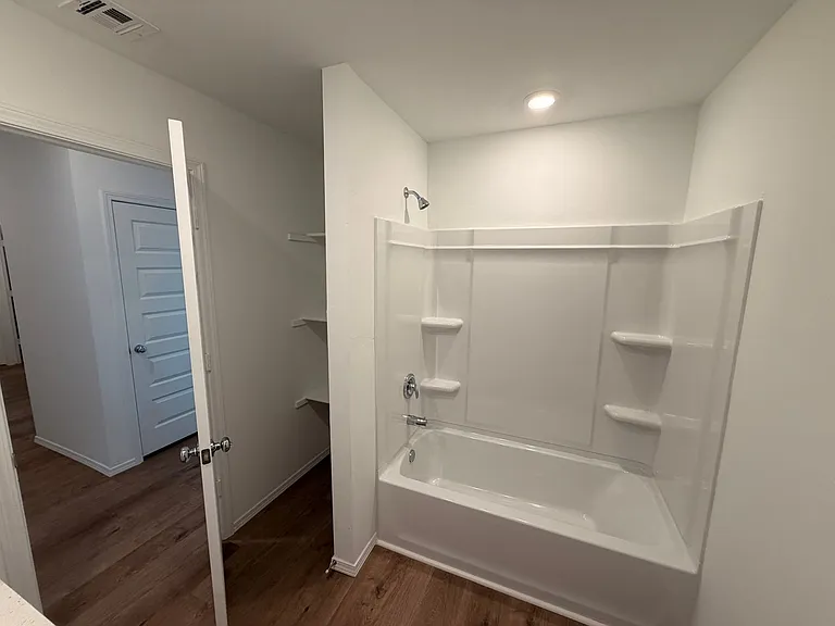 4323 S Blackberry St — Photo 7