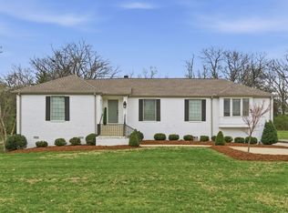 2826 Sugartree Rd, Nashville, TN 37215