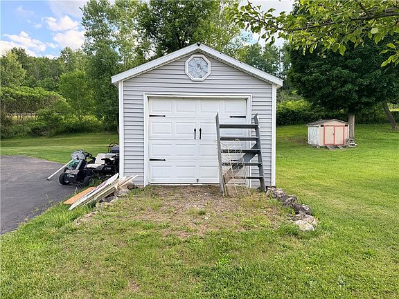4th image of 1951 Belle Haven Rd