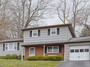 15 Barry Dr, Rockaway, NJ 07866