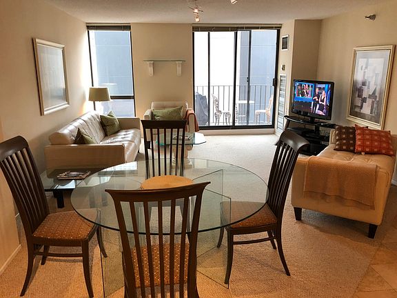 2nd image of 70 W Huron St APT 609
