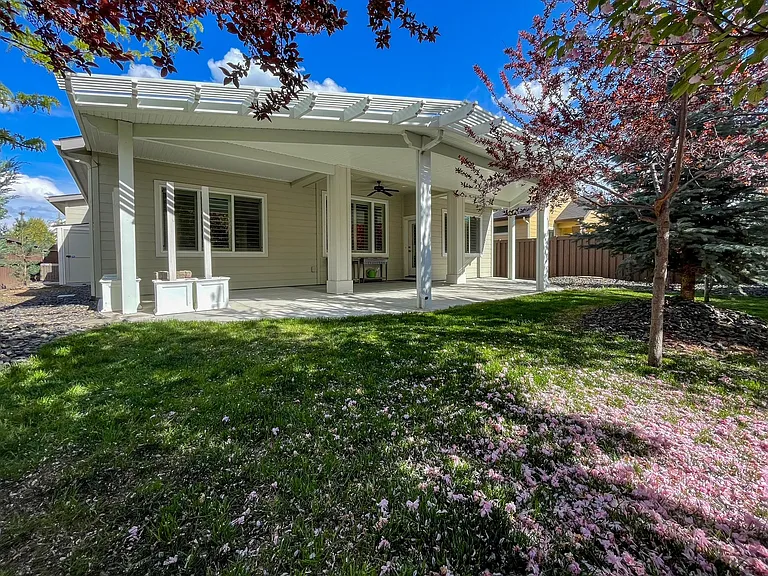 4969 N Arliss Ave — Photo 3