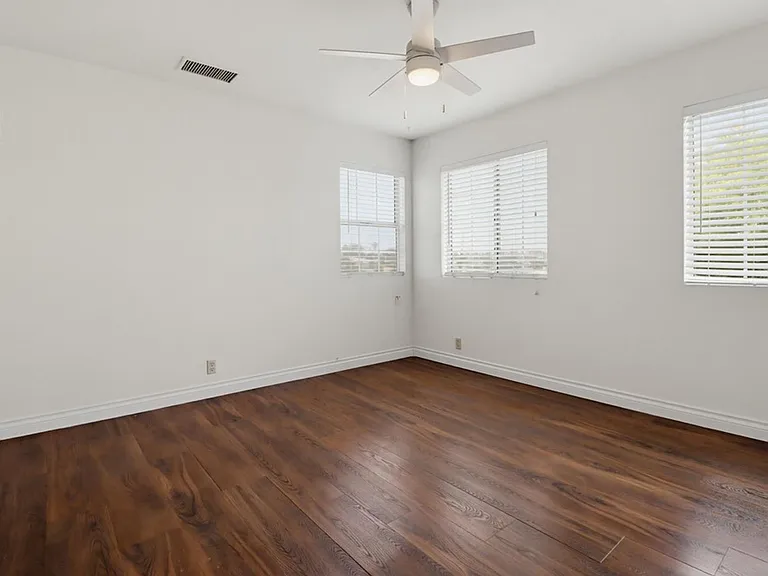 7134 Hybeth Dr — Photo 20