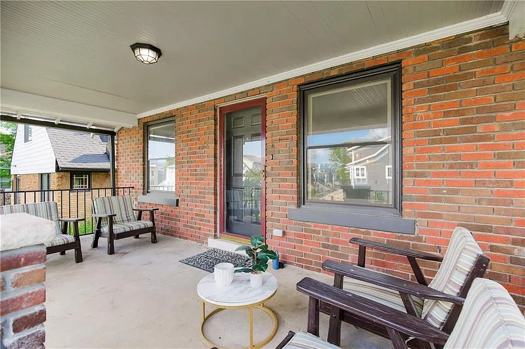 3 bed, 2.5 bath, 2000 sqft, $3,250 — Photo 2