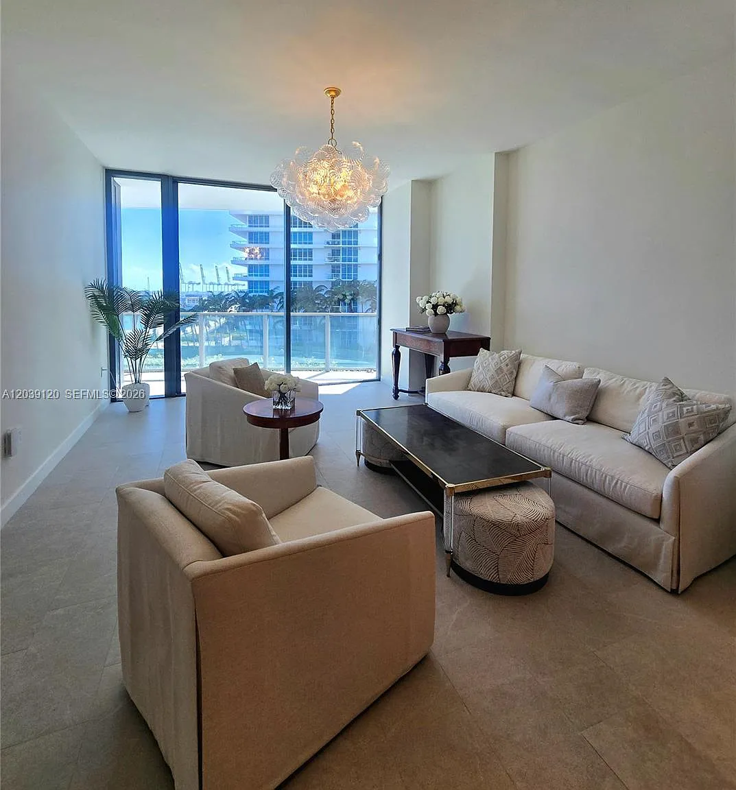 Park Residences Condo — Photo 4