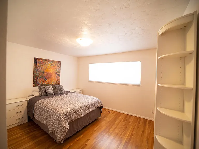 310 Alma Ln — Photo 26