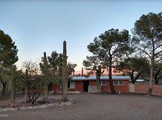 5810 N Sunray Dr, Tucson, AZ 85743