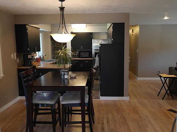 Upstairs Kitchen/Dining