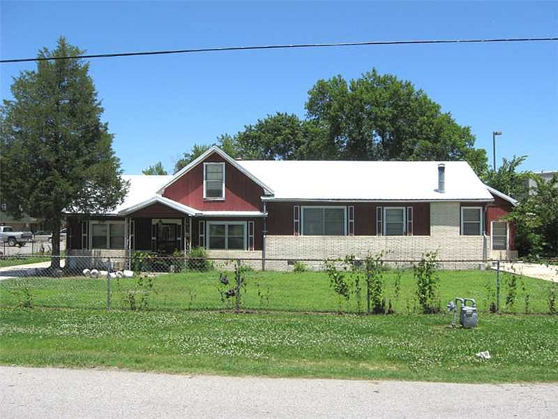 709643
