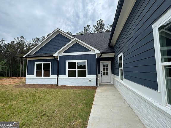 2nd image of 2021 N Hicks Rd