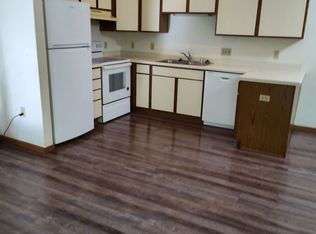 907 Madison Ave #905-2, Marinette, WI 54143