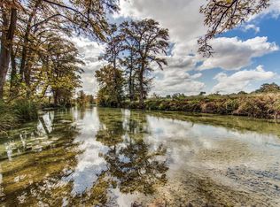 1829 Peaceful Valley Rd, Bandera, TX 78003