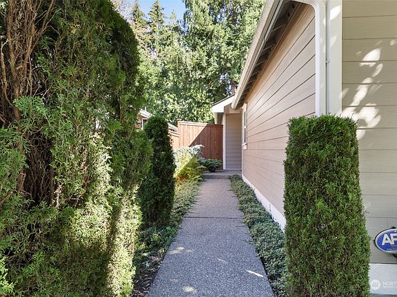 5th image of 4700 Denton Lane SE