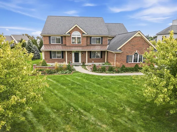 887 Gallery Ln, Ann Arbor, MI 48103