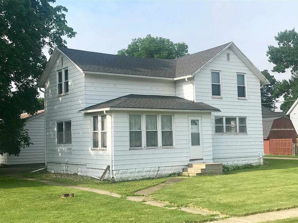 1st image of 406 Railroad St