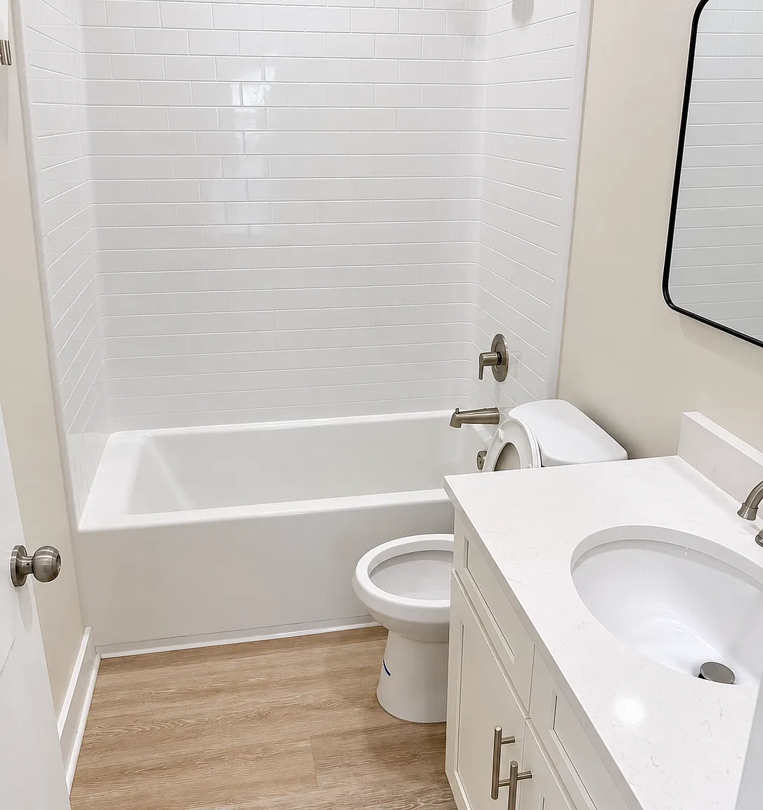 3 bed, $1,800 — Photo 4
