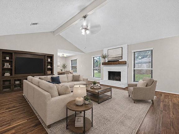 5th image of 5346 King Richard Dr