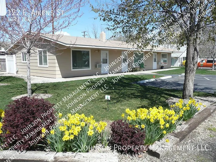 Building Photo - 122 E Aikens Rd