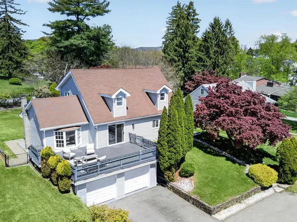 5 Arlington Court, Montrose, NY 10548