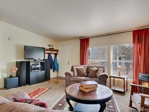 4th image of 12810 Prairie Cir E