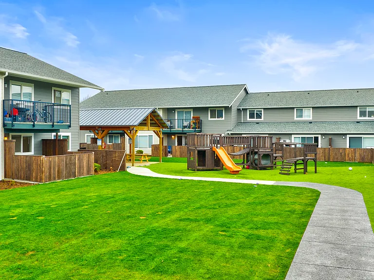 Park View Apartments — Photo 16