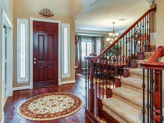 3rd image of 4305 Piedmont Ct