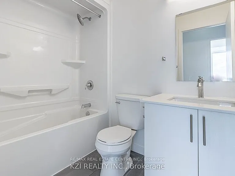 128 King St N #1001 — Photo 22
