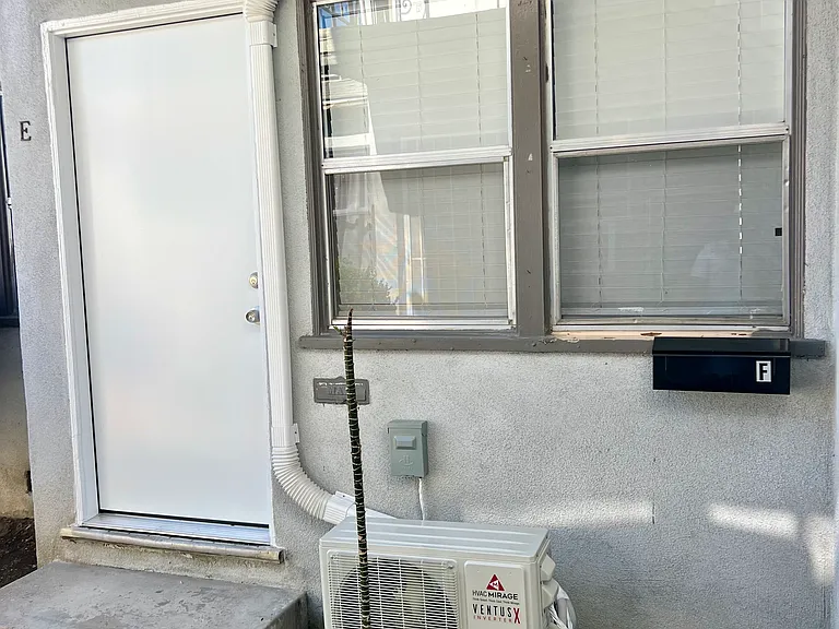 6061 Fishburn Ave #C — Photo 8