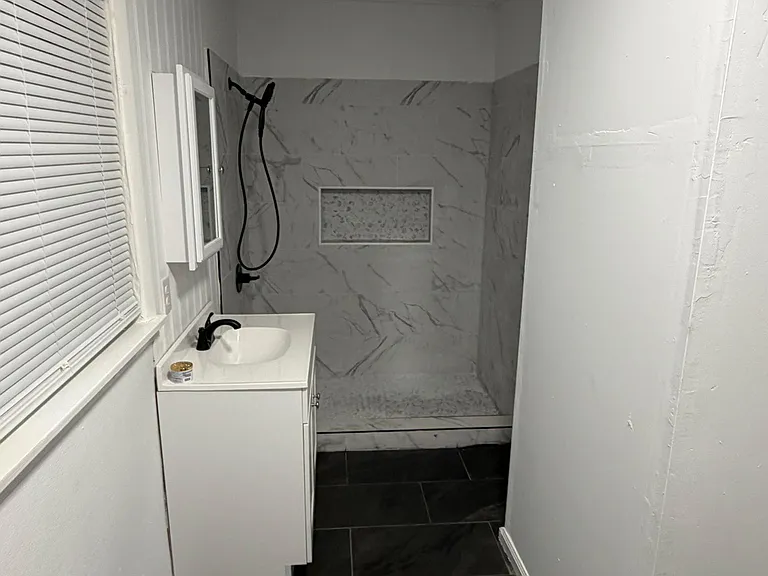 3115 W Gadsden St — Photo 10