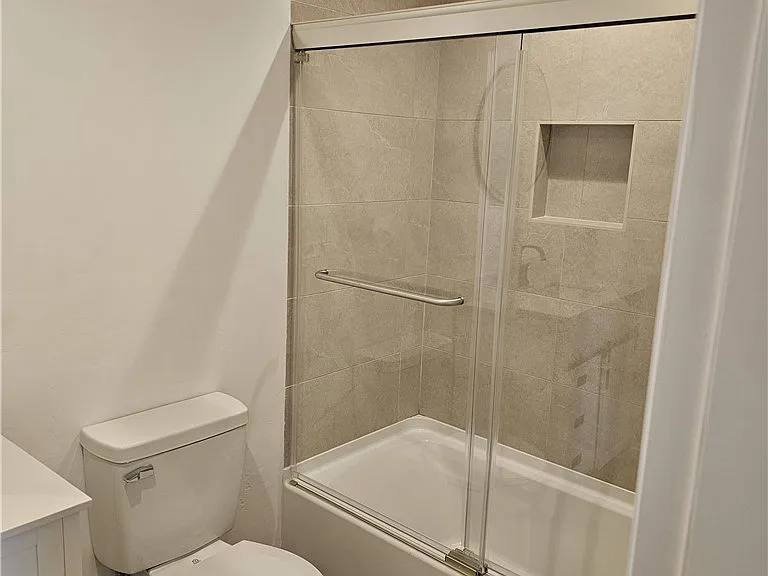 18804 Mandan St #807 — Photo 9