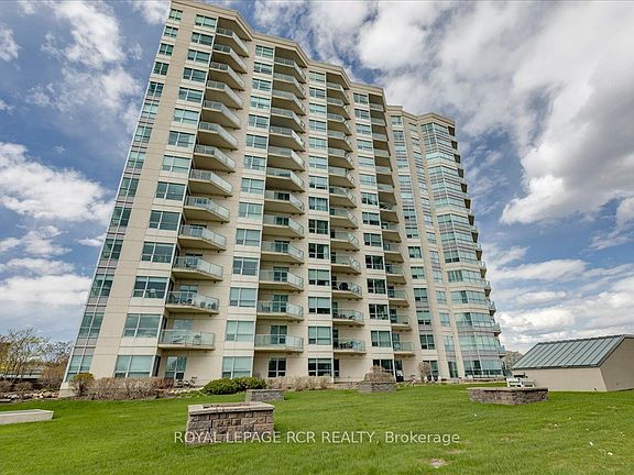 2nd image of 6 Toronto St #306