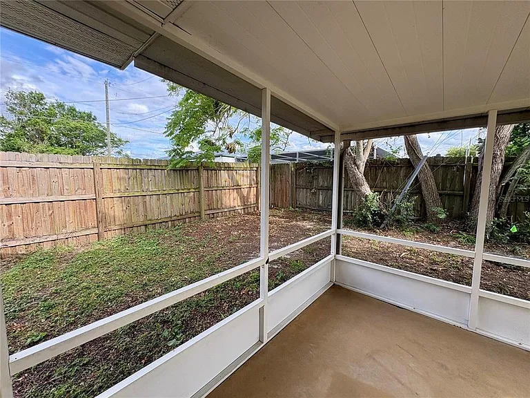 728 Lake Ned Rd — Photo 31