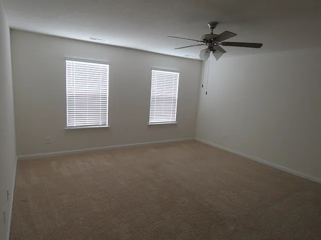 900 Mill Creek Dr — Photo 14