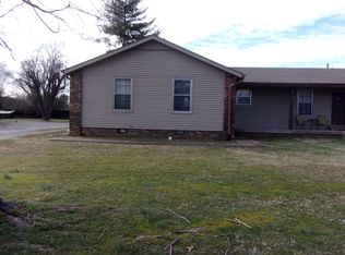704 Castle Heights Ave, Lebanon, TN 37087