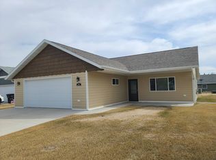 705 Preserve Place Rd, Bottineau, ND 58318