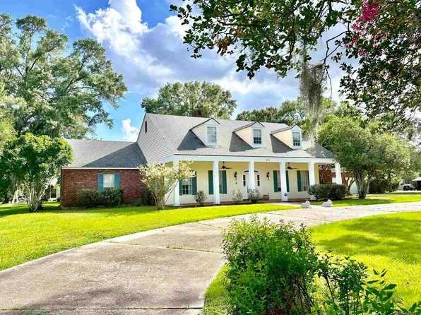 627 W Main St, Gonzales, LA 70737