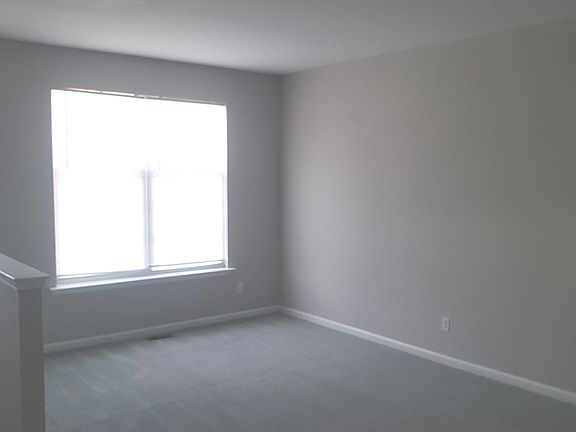 3rd image of 139 S Riding Blvd