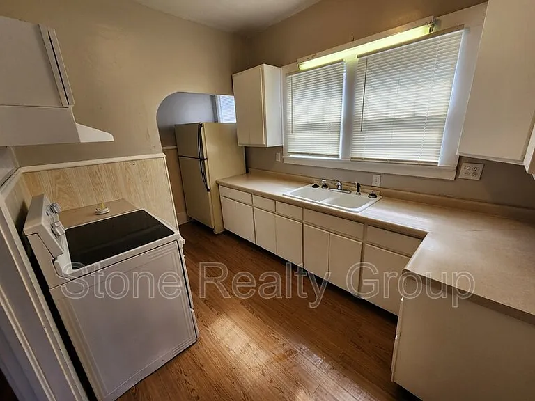 1716 N 12th St — Photo 4