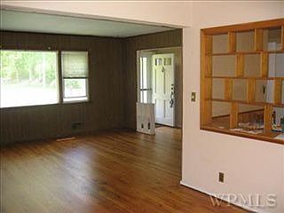 5th image of 2889 Meadowcrest Dr