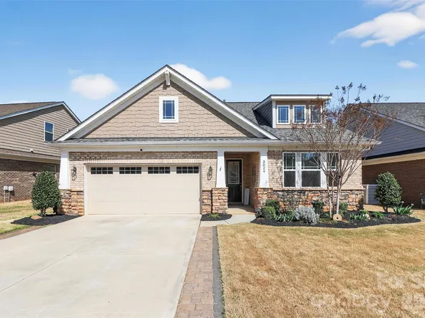 3024 Marchers Trace Dr, Mint Hill, NC 28227