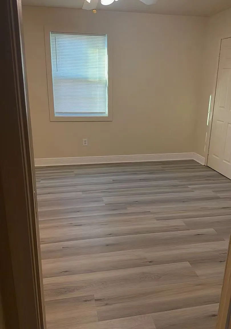 2 bed, 1.5 bath, 1000 sqft, $1,350 — Photo 4