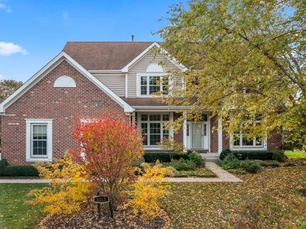 8117 Danneil Ct, Long Grove, IL 60047