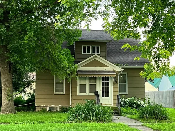 523A 2nd Ave SE, Wells, MN 56097