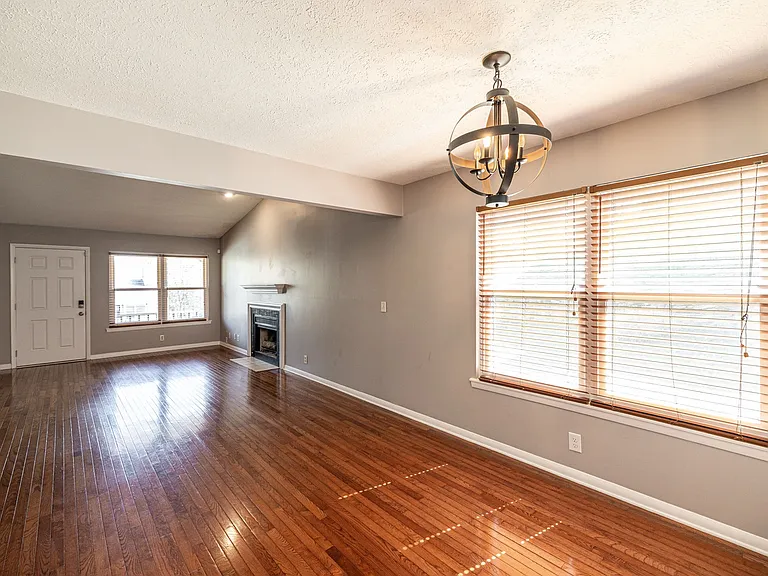 5507 Hill Ct — Photo 15