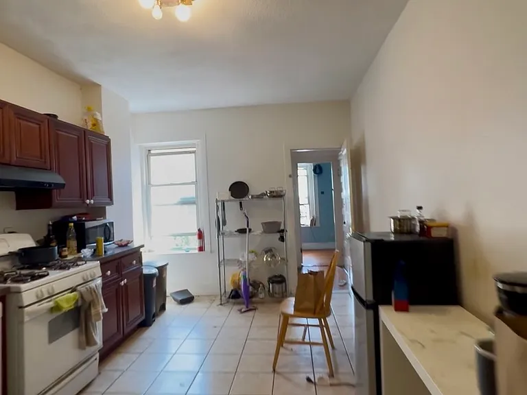 1905 Beacon St #3F — Photo 5