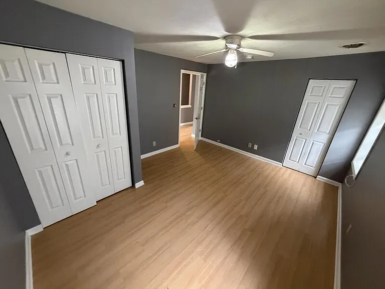 202 N Townsend St — Photo 3