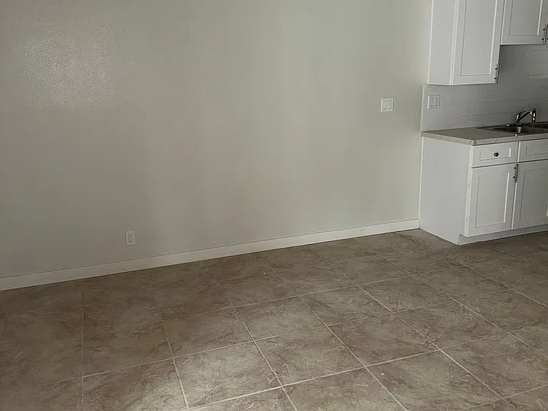 205 E Clifton, Anaheim — Photo 5
