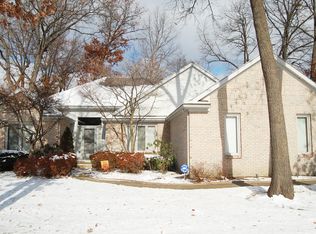 8232 Hidden Forest Dr, Holland, OH 43528