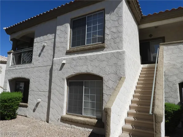 6904 Indian Chief Dr Unit 201, Las Vegas, NV 89130